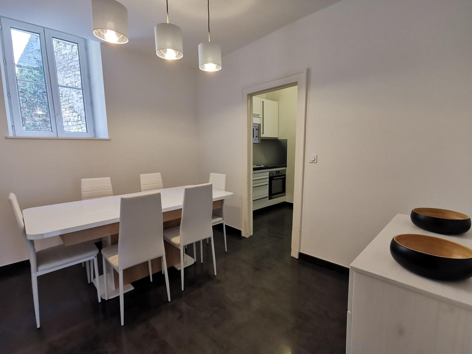 Appartement 3 Chambres Au Coeur Du Jura, Ideal Famille 萨兰莱班 外观 照片