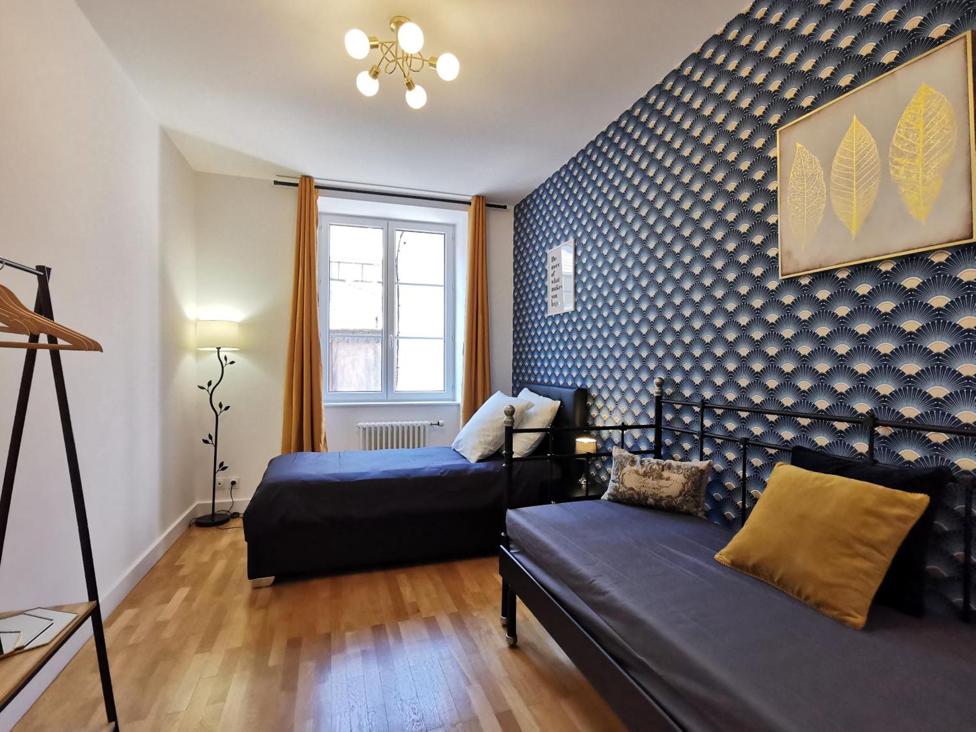 Appartement 3 Chambres Au Coeur Du Jura, Ideal Famille 萨兰莱班 外观 照片