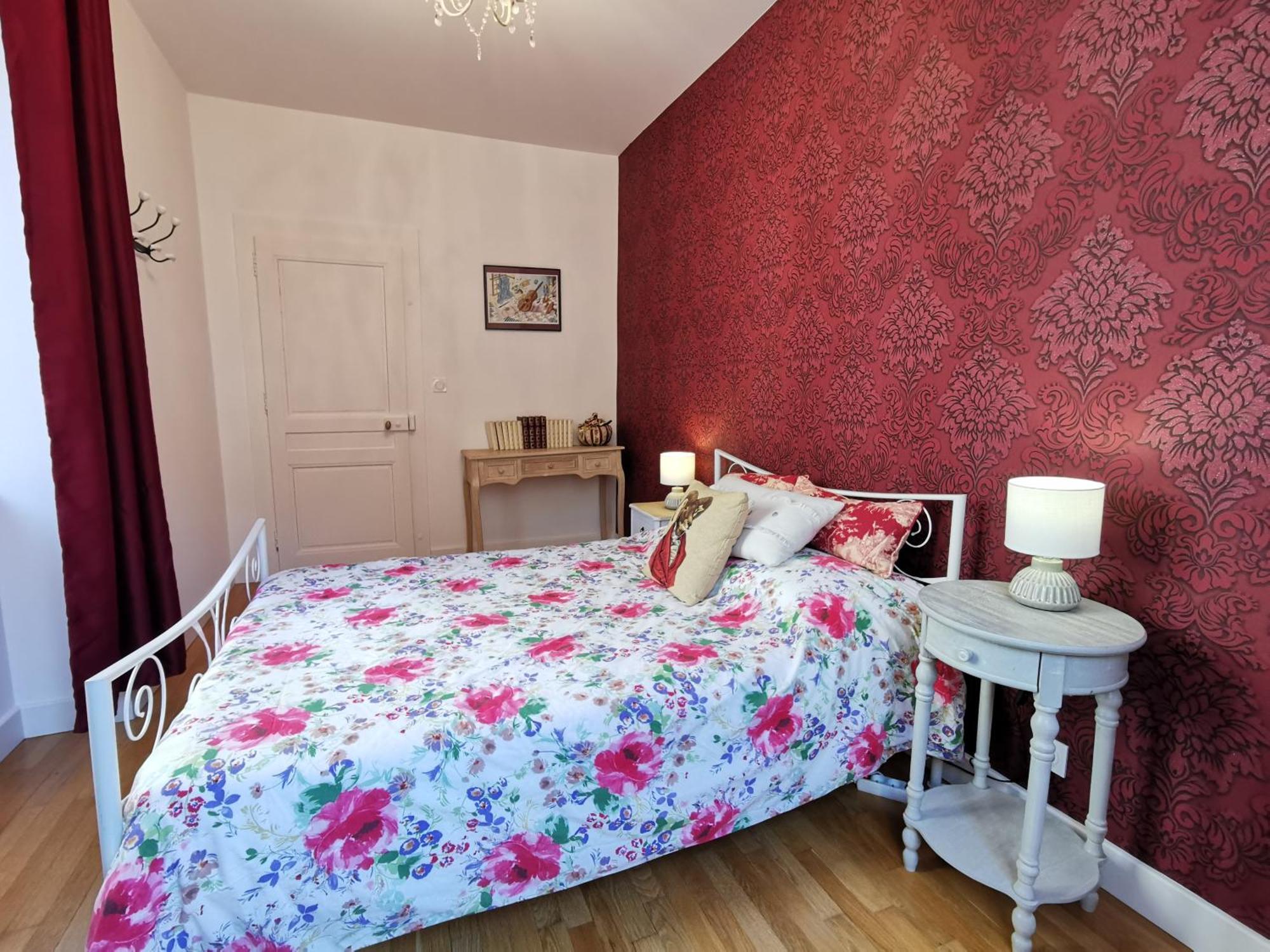 Appartement 3 Chambres Au Coeur Du Jura, Ideal Famille 萨兰莱班 外观 照片